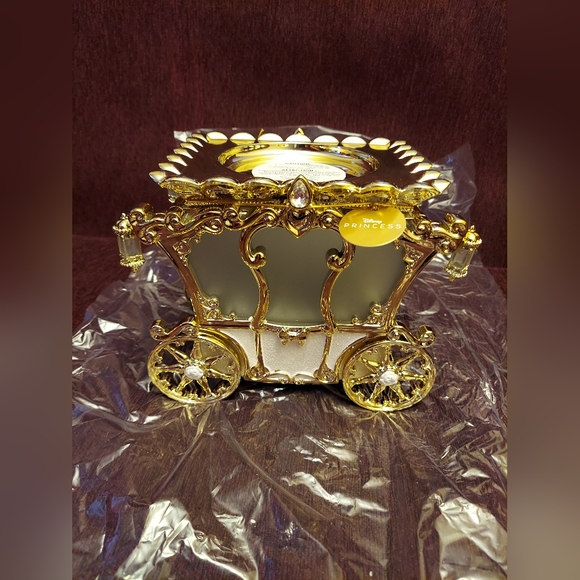 Light up Disney Princess carriage candle holder - Picture 2 of 7